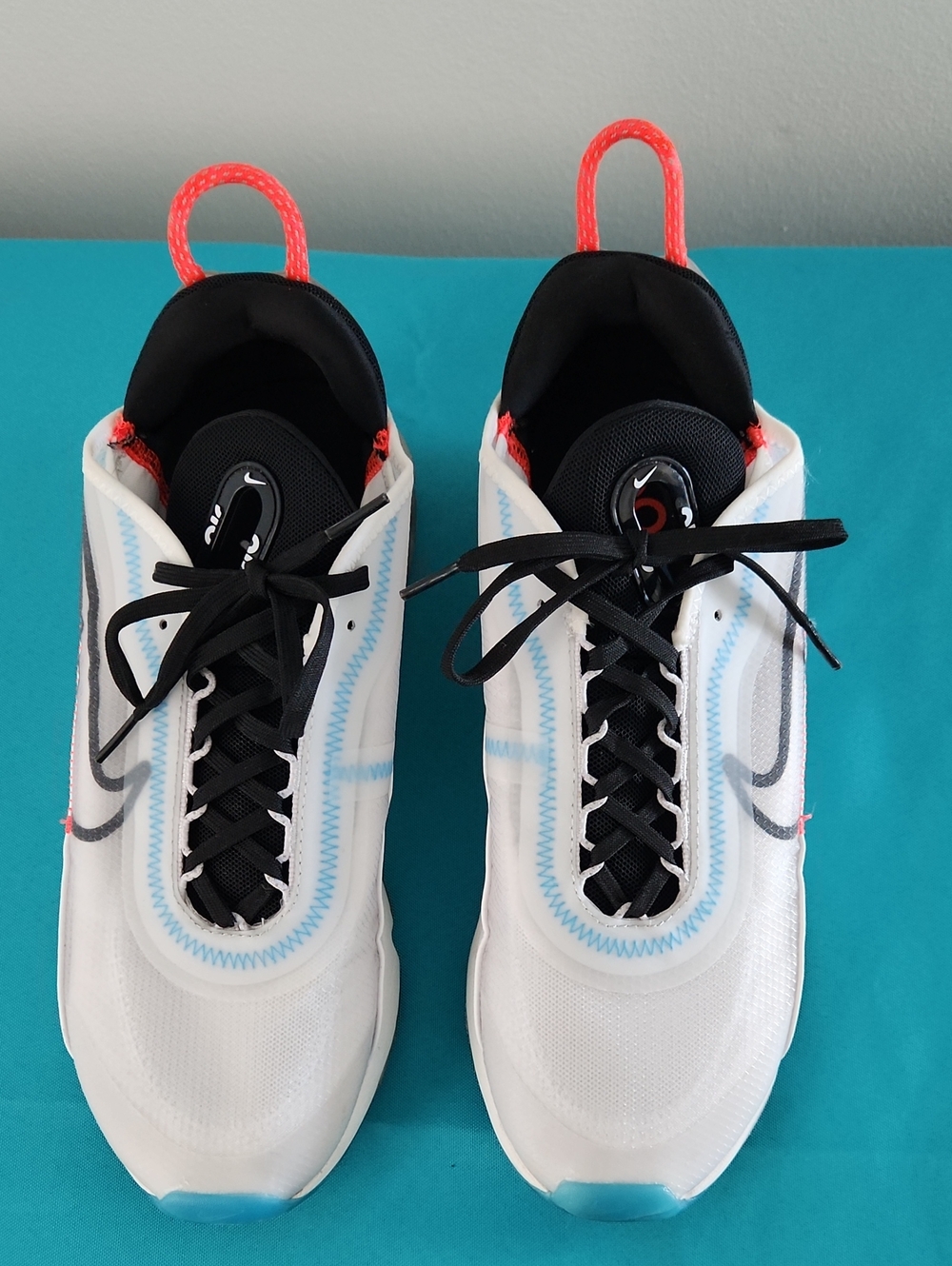 Men's Nike Air Max 2090 White Sneakers with Black Swoosh and Coral Heel Loops